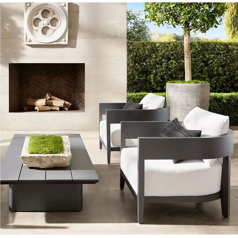 Balmain Aluminum Lounge-Chair(1)