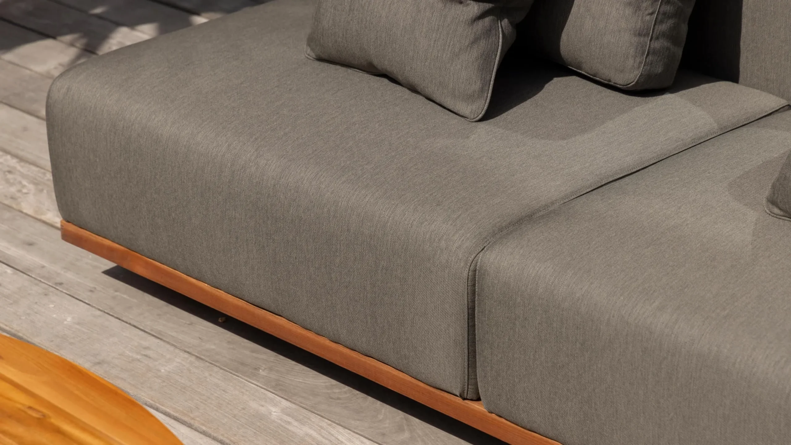 vstar furniture post (2)